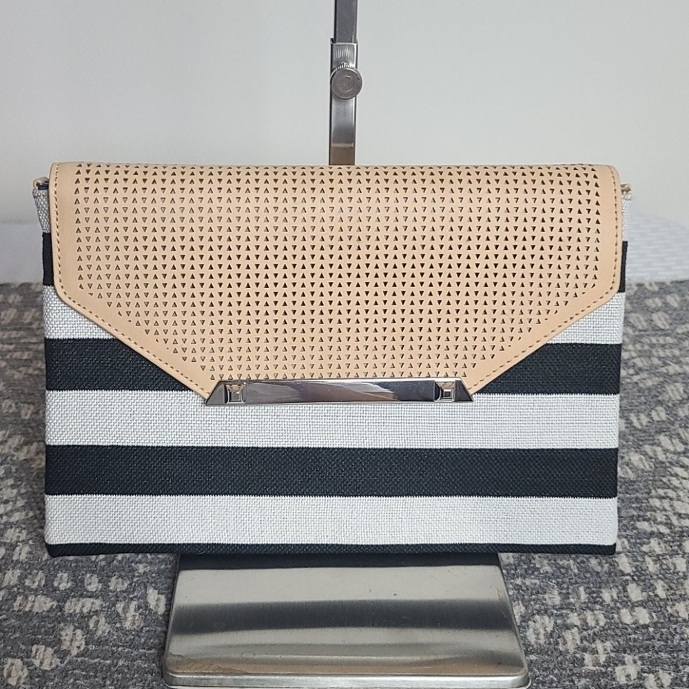 Stella & Dot City Slim black and cream clutch